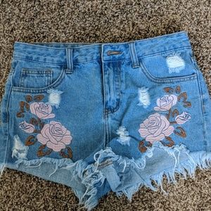 Lulu's floral stitched shorts